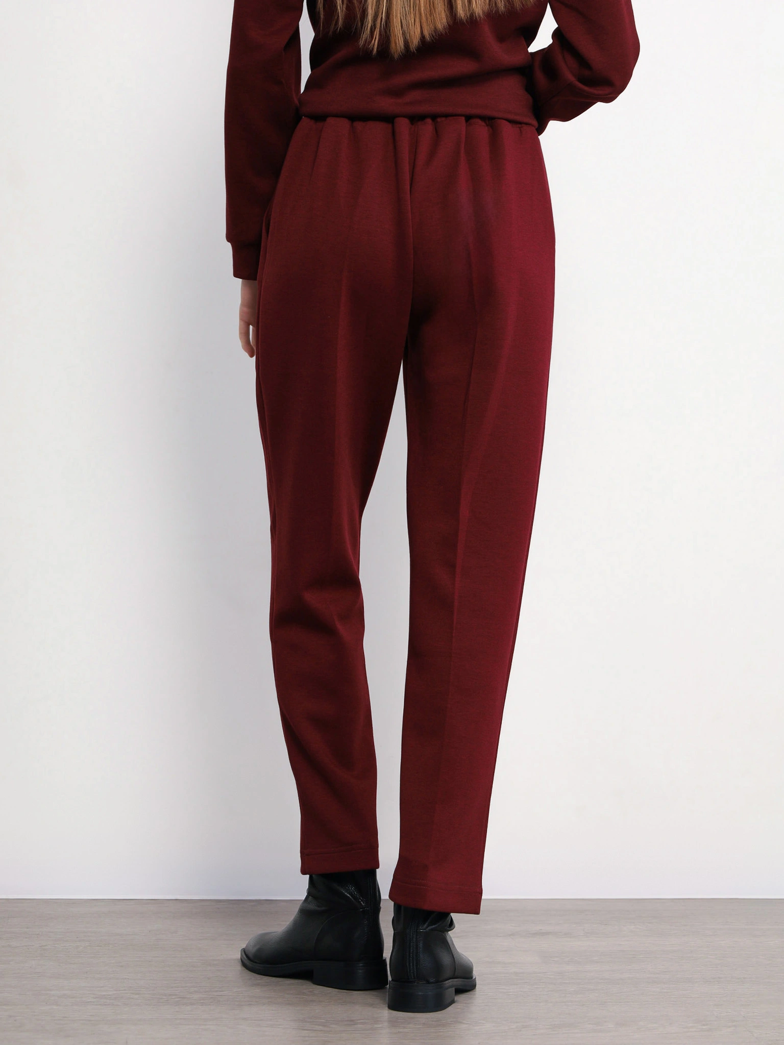 Брюки трикотажные бордового цвета с эластичным поясом